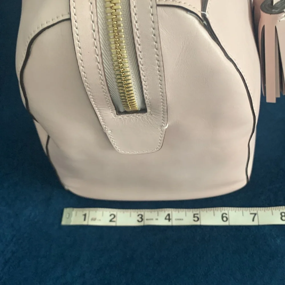 COACH Ballet Pink Leather Barrel Bag
Excellent Condition, barely used. - Picture 9 of 14